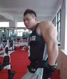 鹿晨辉生活照,生活照中的阳光少年